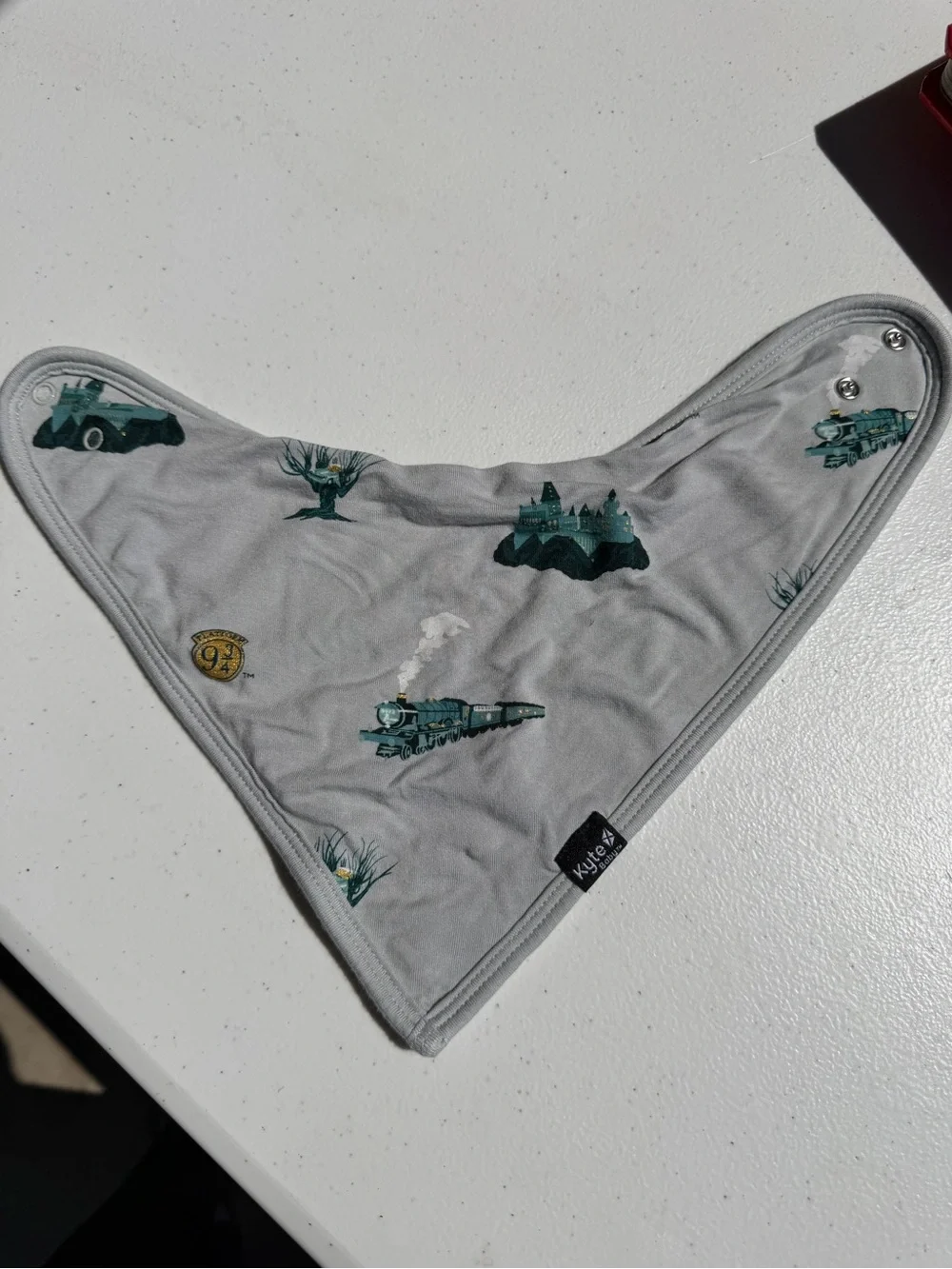 NWOT Kyte Baby Grey Harry Potter Bandana Bib